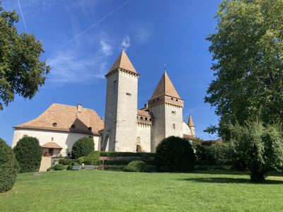 From L'Isle to La Sarraz on a Bike via Romainmôtier